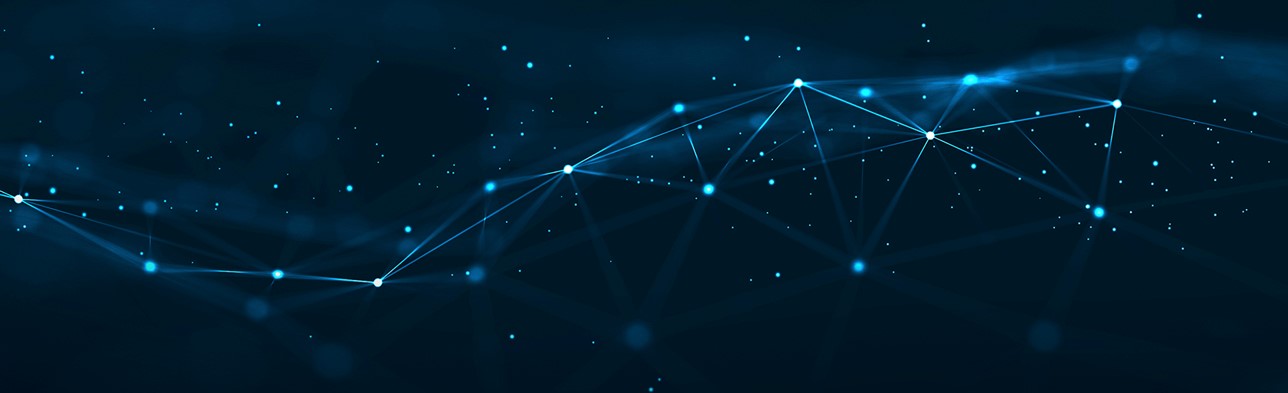 Das Bild ist blau getönt und zeigt im Hintergrund ein Netzwerk an hellen Punkten auf dunklem Hintergrund, die durch Linien miteinander verbunden sind.