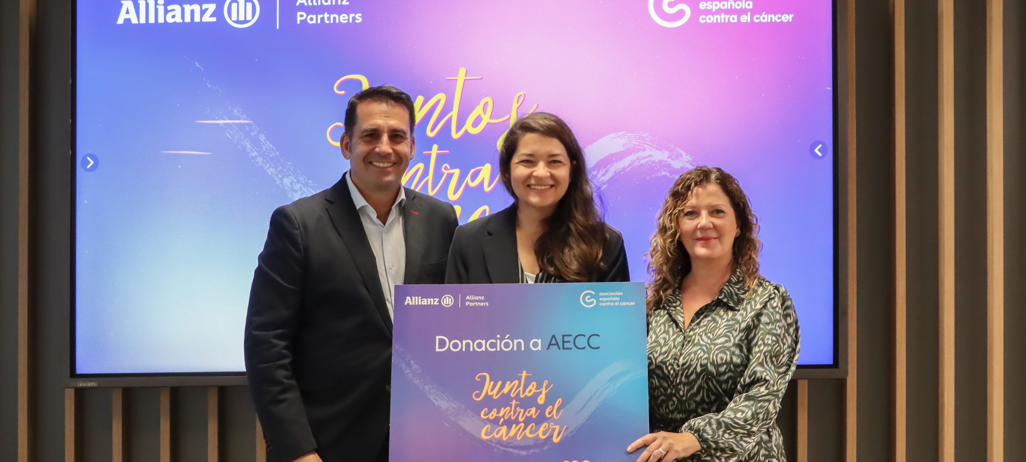 Rifa contra el cáncer en Allianz Partners