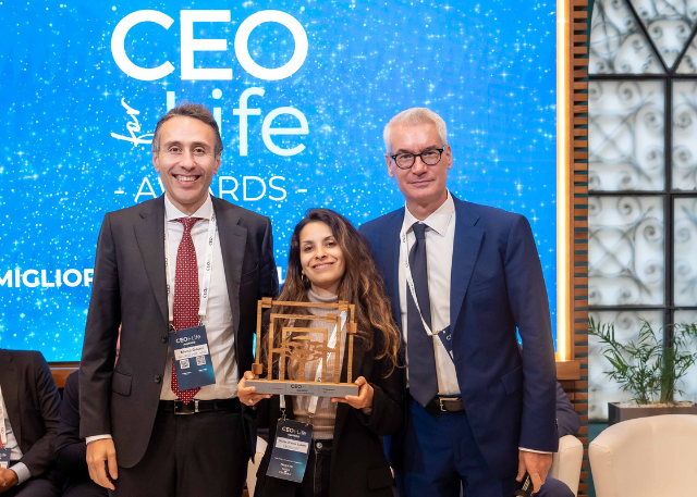 Foto premiazione allyz Cyber Care di Allianz Partners ai CEOforLIFE AWARDS 2024