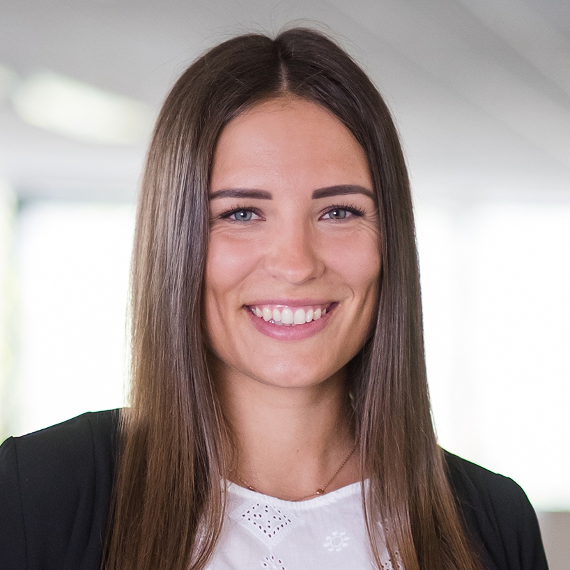 Melanie Teglar, Außendienst Touristik